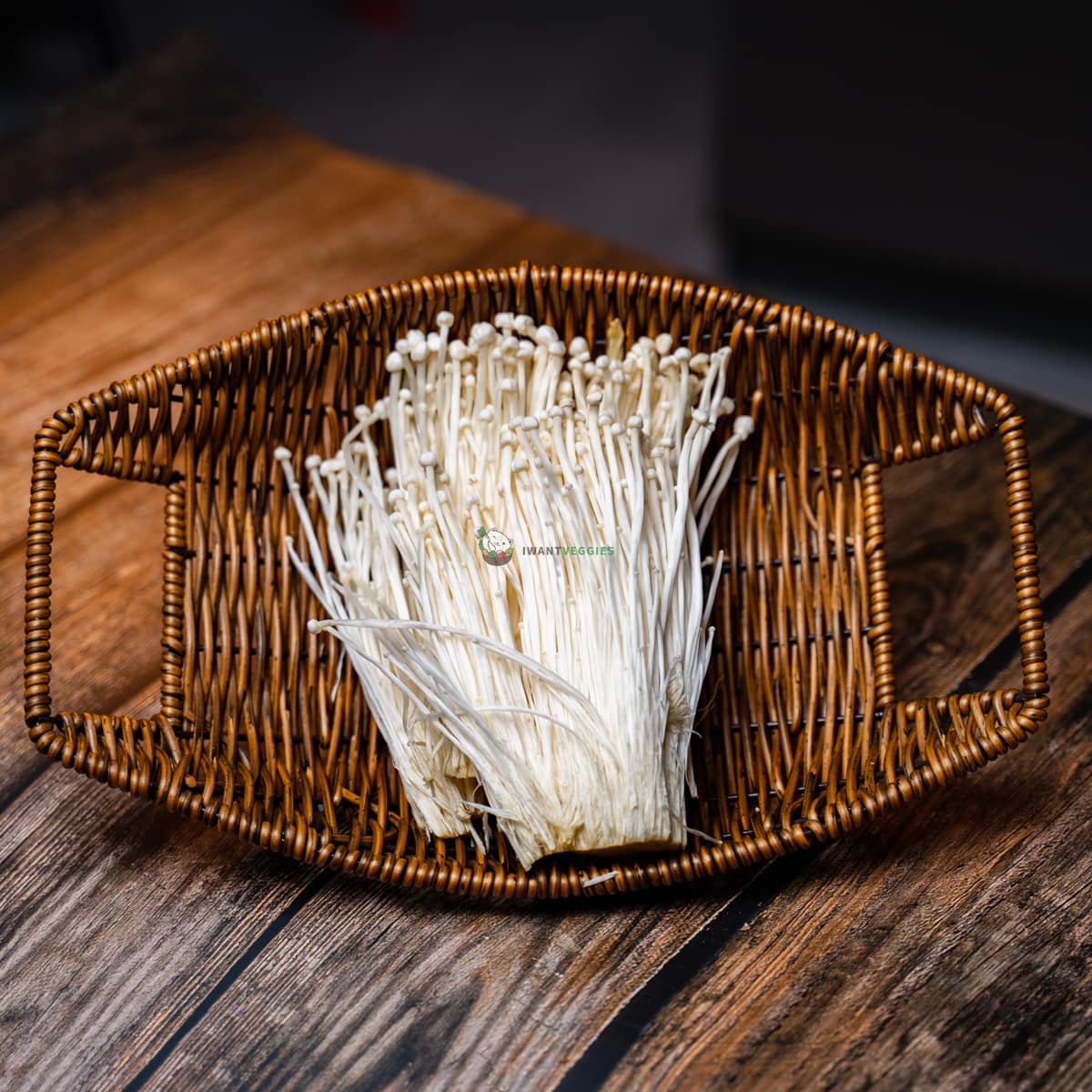bunch of white and fresh needle enoki mushrooms