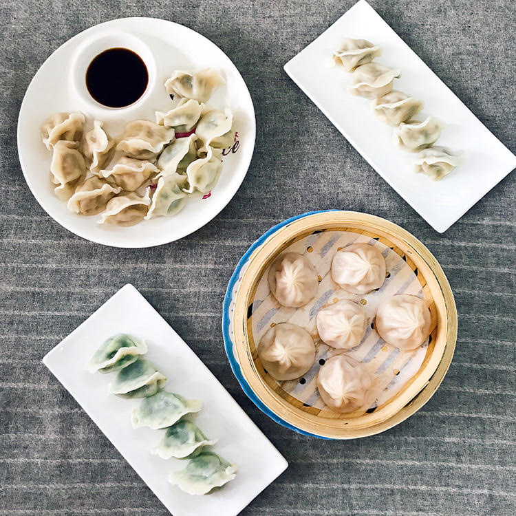 Handmade Chives and Pork Dumpling 手工韭菜猪肉水饺1KG超值装 (超值装) - 1KG